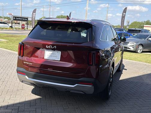 Dawning Red 2025 Kia Sorento S