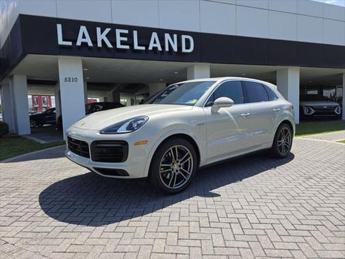 2023 Porsche Cayenne E-Hybrid S