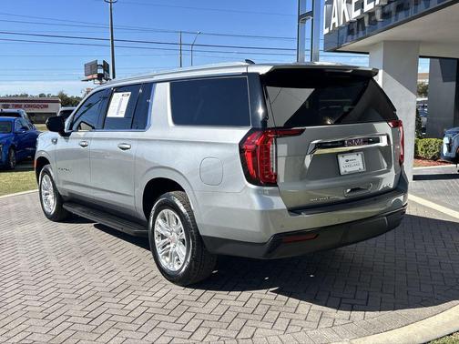 2024 GMC Yukon XL SLE