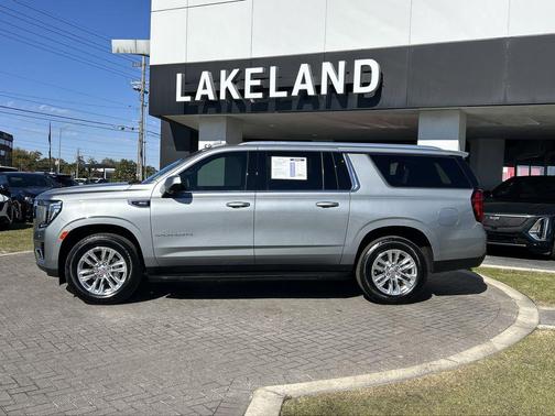2024 GMC Yukon XL SLE