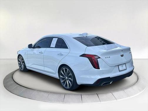 2023 Cadillac CT4 Luxury