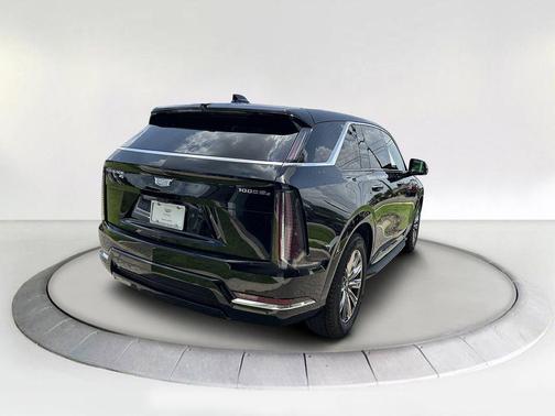 2026 Cadillac Escalade IQ Luxury