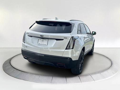 2026 Cadillac XT5 Sport