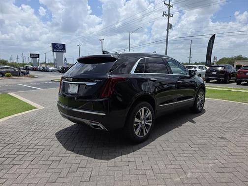 2025 Cadillac XT5 Premium Luxury