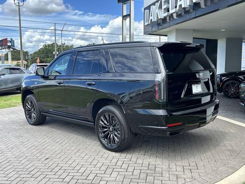 2025 Cadillac Escalade Sport Platinum