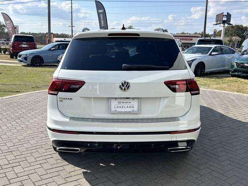 2021 Volkswagen Tiguan 2.0T SE R-Line Black