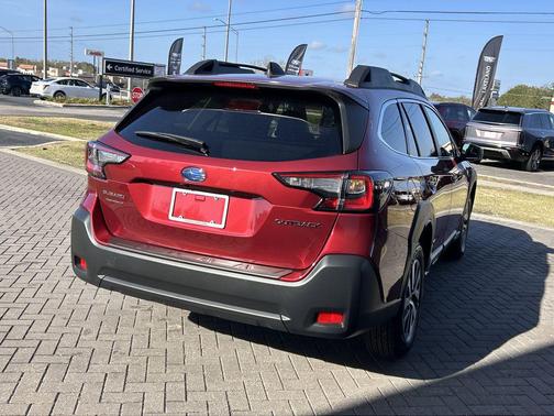 2025 Subaru Outback Premium