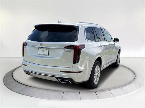 2025 Cadillac XT6 Luxury FWD