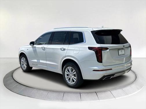 2025 Cadillac XT6 Luxury FWD