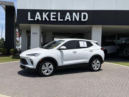 Summit White 2024 Buick Encore GX Preferred