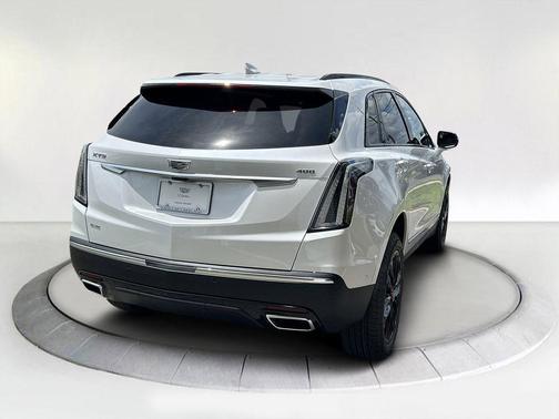 2025 Cadillac XT5 Sport