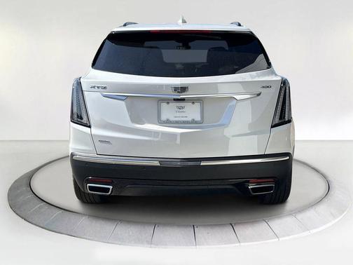 2025 Cadillac XT5 Sport