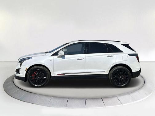 2025 Cadillac XT5 Sport