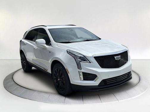 2025 Cadillac XT5 Sport