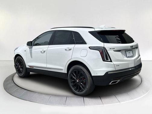 2025 Cadillac XT5 Sport