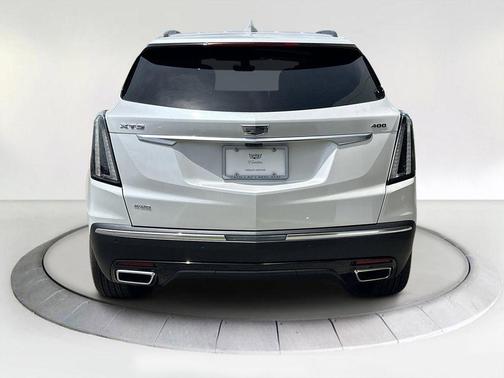 2025 Cadillac XT5 Sport