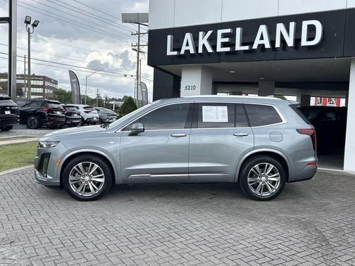 Argent Silver Metallic 2023 Cadillac XT6 Premium Luxury FWD