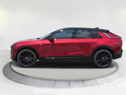 2025 Cadillac LYRIQ Sport