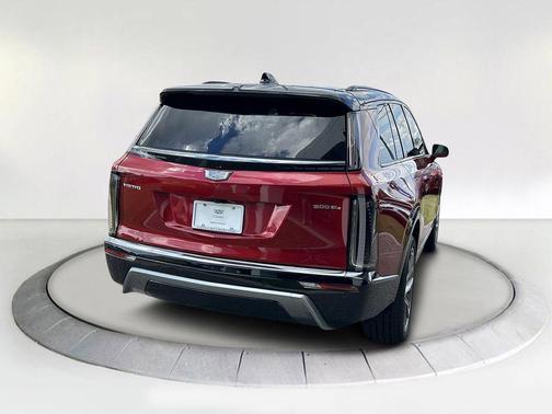 2026 Cadillac VISTIQ Sport