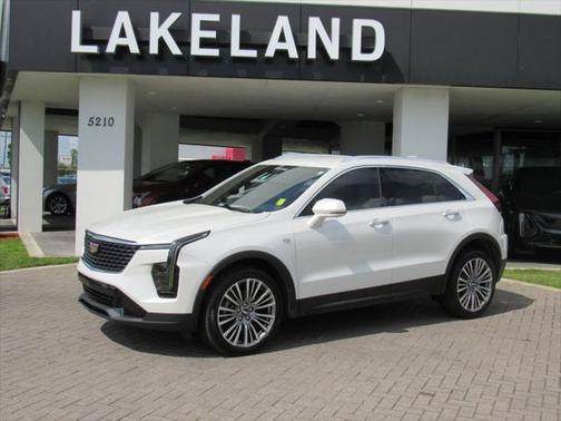 2024 Cadillac XT4 Premium Luxury