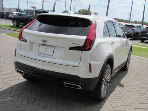 2024 Cadillac XT4 Premium Luxury