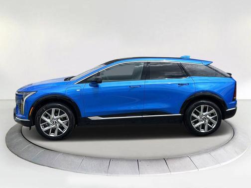 Coastal Blue Metallic 2026 Cadillac OPTIQ Luxury