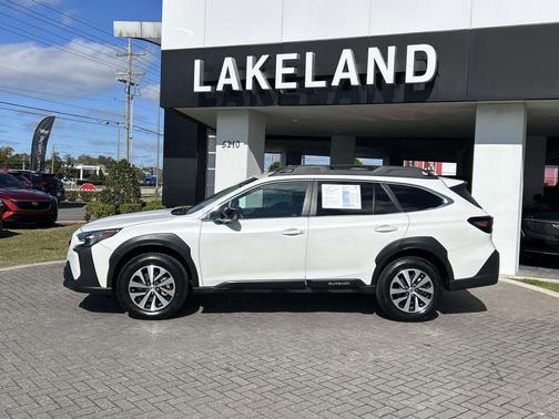 2025 Subaru Outback Premium