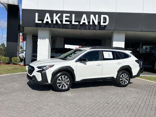 2025 Subaru Outback Premium