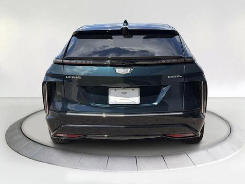 Emerald Lake Metallic 2026 Cadillac LYRIQ Premium Luxury