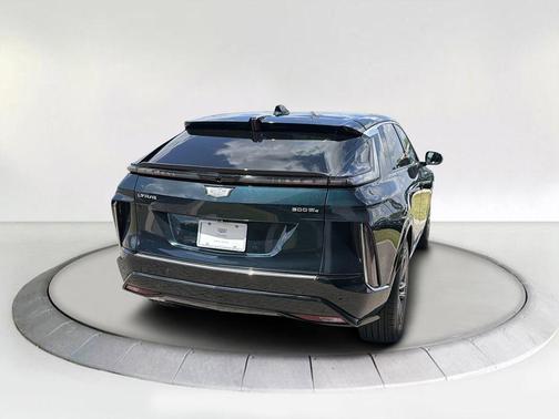 Emerald Lake Metallic 2026 Cadillac LYRIQ Premium Luxury