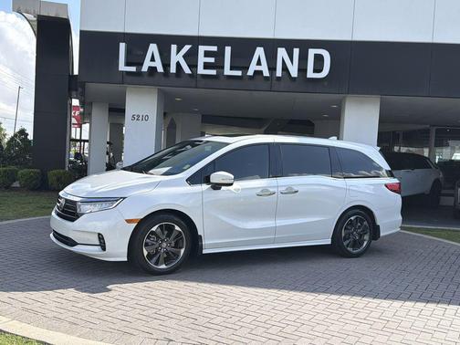 Platinum White 2022 Honda Odyssey Elite