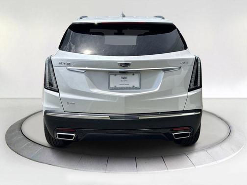 2025 Cadillac XT5 Sport