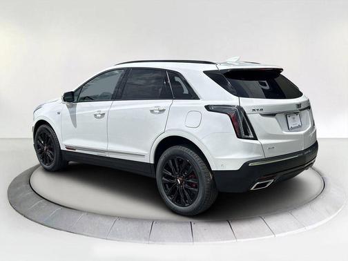 2025 Cadillac XT5 Sport