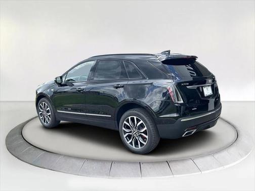 2025 Cadillac XT5 Sport