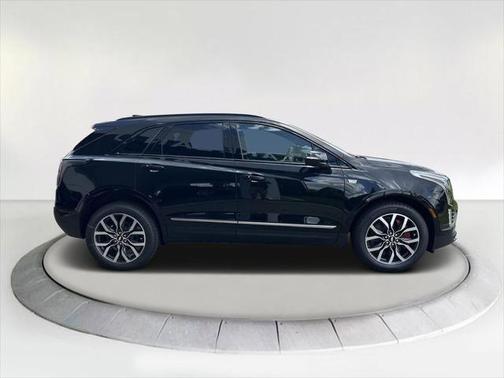 2025 Cadillac XT5 Sport