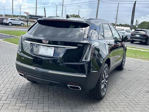 2025 Cadillac XT5 Sport