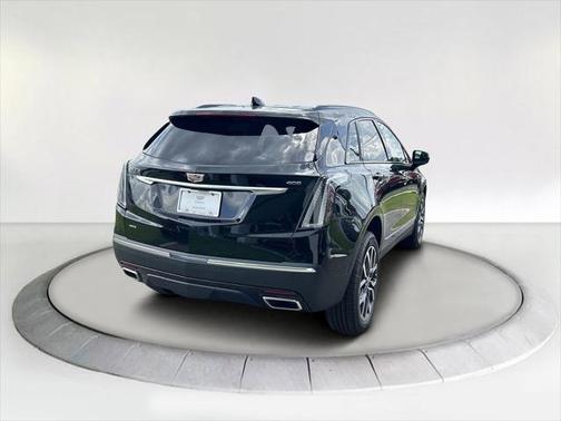 2025 Cadillac XT5 Sport