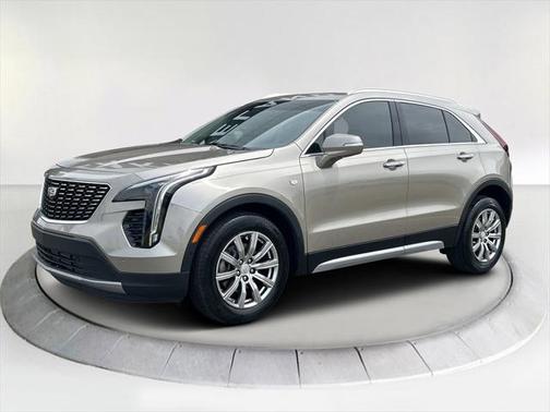2022 Cadillac XT4 Premium Luxury