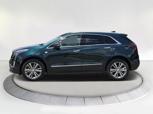 Emerald 2026 Cadillac XT5 Premium Luxury