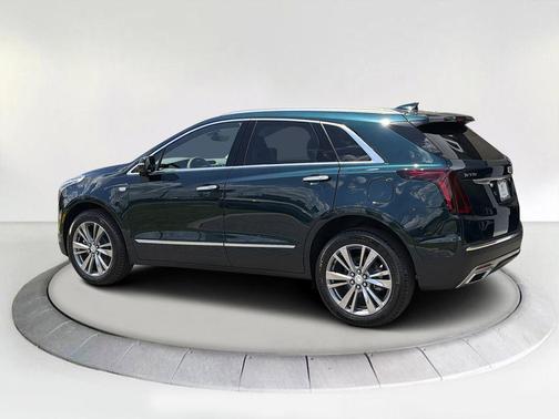 Emerald 2026 Cadillac XT5 Premium Luxury