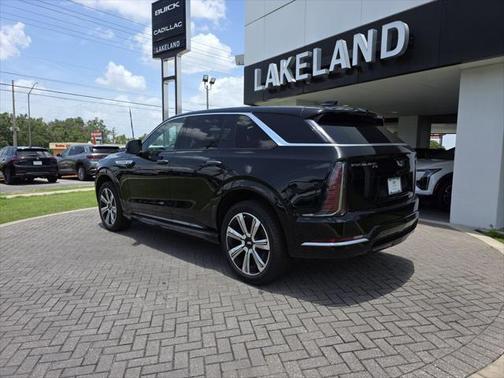 2025 Cadillac Escalade IQ Luxury 1