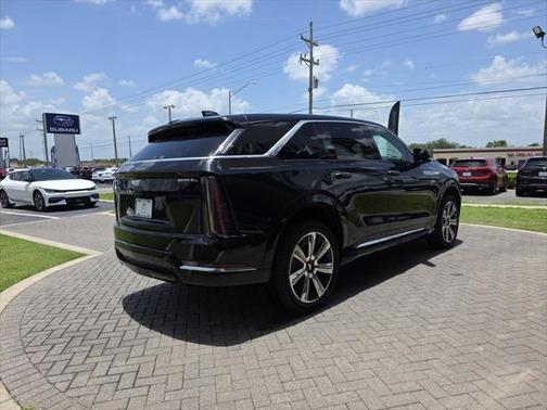 2025 Cadillac Escalade IQ Luxury 1