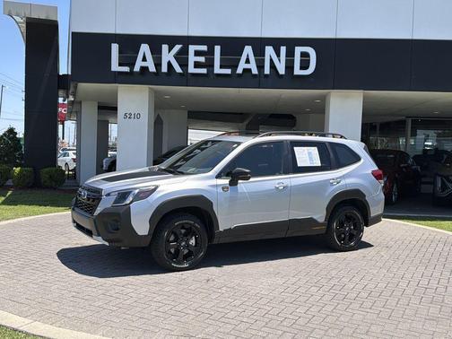 Ice Silver Metallic 2025 Subaru Forester Wilderness