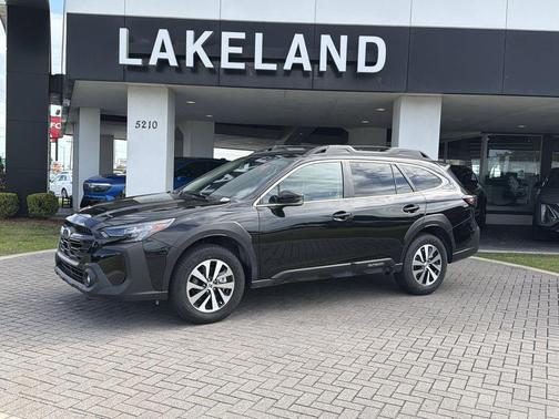 Crystal Black Silica 2025 Subaru Outback Premium