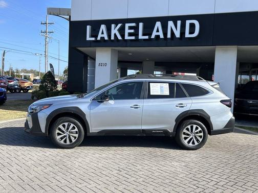 2025 Subaru Outback Premium