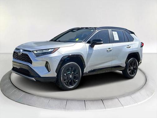 2023 Toyota RAV4 Hybrid SE