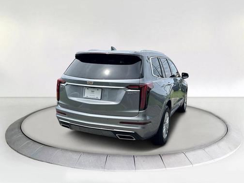 2025 Cadillac XT6 Luxury FWD