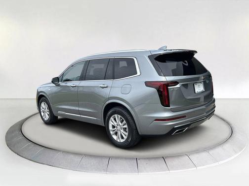 2025 Cadillac XT6 Luxury FWD
