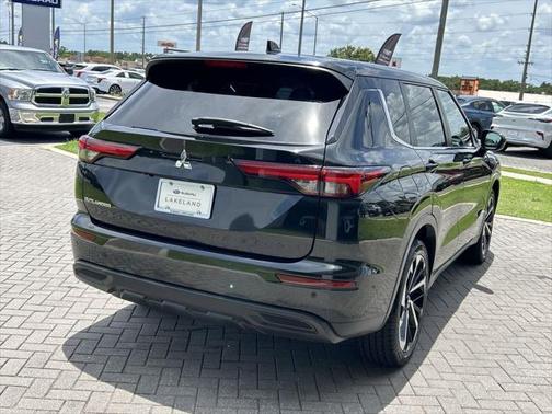 2022 Mitsubishi Outlander ES 2.5 S-AWC