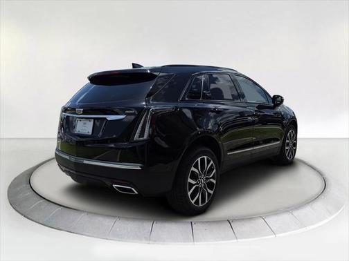 2025 Cadillac XT5 Sport